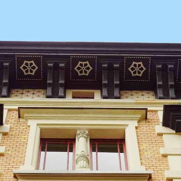 Denkmlagesch�tzes Mehrfamilienhaus