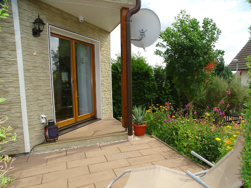 Terrasse und Vorgarten Haus Chemnitz