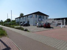 Ansicht Repr�sentatives B�ro, Ausstellung, Lager an der A14 Abfahrt