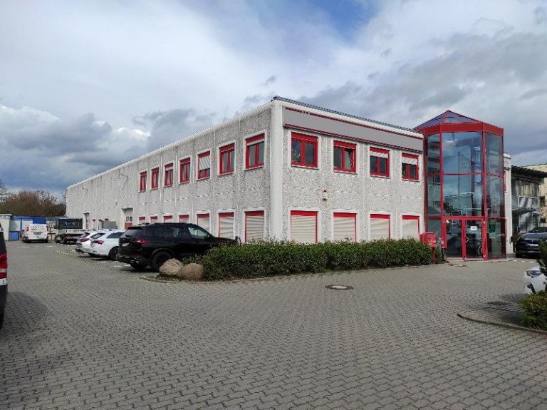 Ansicht Leipzig - Sch�nefeld Halle Attraktive Werkstatt / Verkauf mit B�ro in Leipzig Sch�nefeld