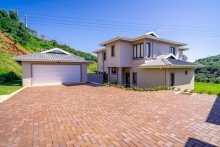 Ansicht Kleine afrikanische Villa mit atemberaubenden Blick