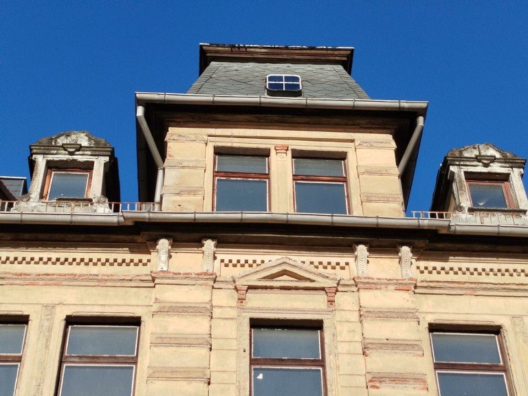 Ansicht Altenburg Mehrfamilienhaus Denkmalgesch�tzes unsaniertes Mehrfamilienhaus in sehr guter Wohnlage von Altenburg