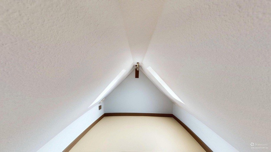 6-Meinerstrae-11122025_165038_defurnished Dachgeschosswohnung Altenburg