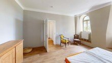 Ein-Herrenhaus-mit-Seele-Geschichte-Charakter-und-auergewohnliche-Perspektiven (26) Ein-Herrenhaus-mit-Seele-Geschichte-Charakter-und-auergewohnliche-Perspektiven (26) Historisches Herrenhaus mit etablierter Pension, Festsaal und Entwicklungspotenzial in der Elsteraue
