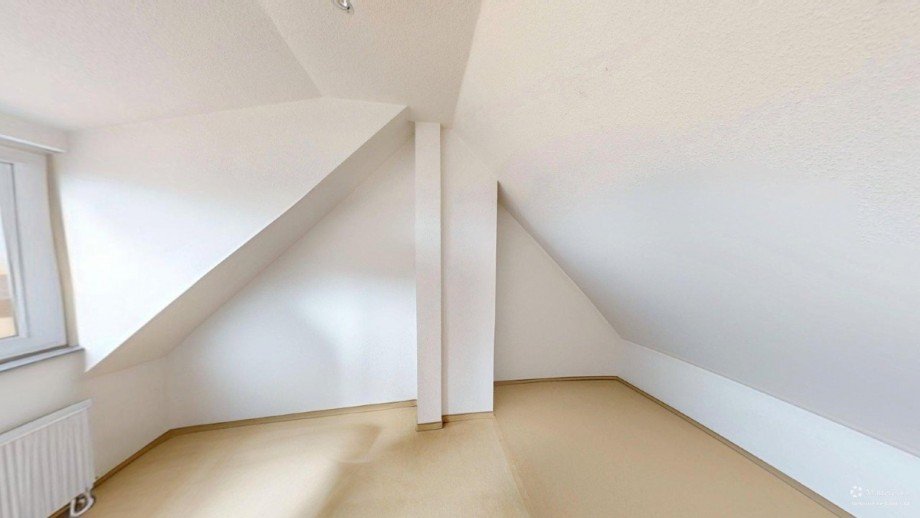 6-Meinerstrae-11122025_165004_defurnished Dachgeschosswohnung Altenburg