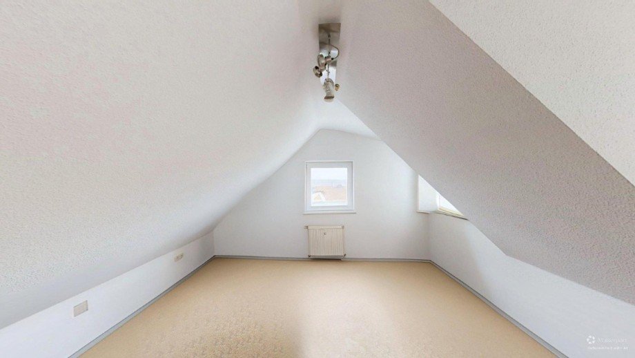 6-Meinerstrae-11122025_164931_defurnished Dachgeschosswohnung Altenburg