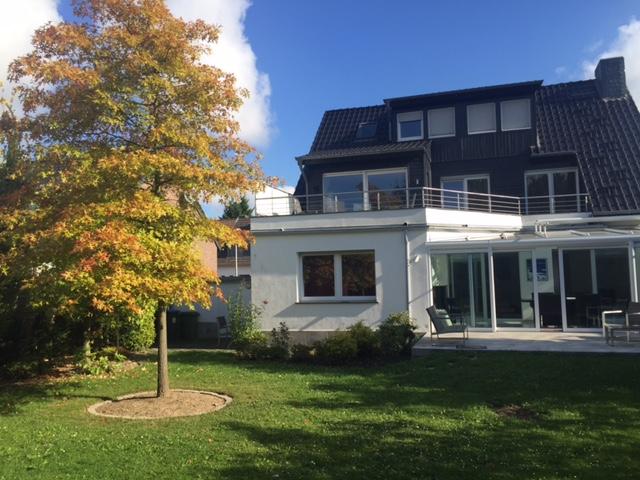 Gartenansicht Aachen Einfamilienhaus Freiz�giges Architektenhaus am Universit�tsklinikum Aachen