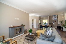 Ansicht Kleine afrikanische Villa mit atemberaubenden Blick