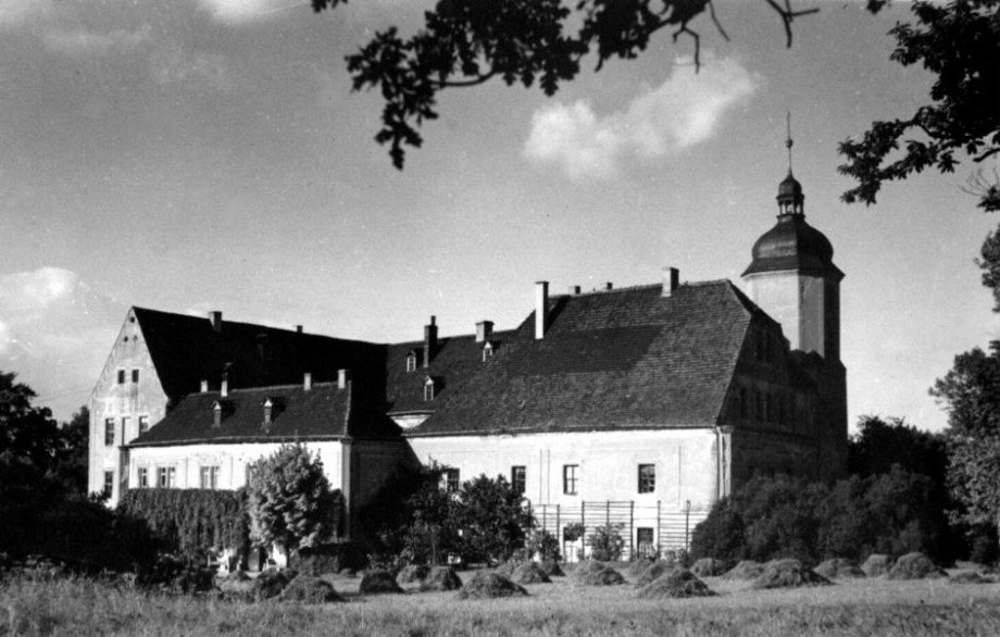 Ansicht Mehrfamilienhaus Nobitz