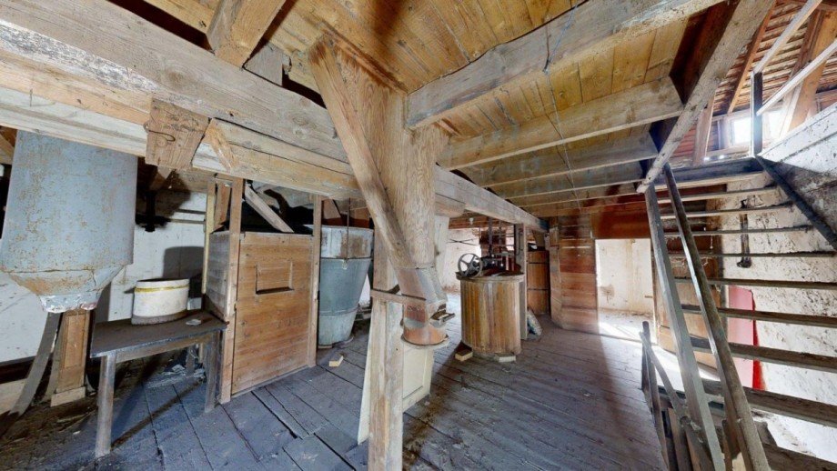 Historische-Wassermuhle-von-Franz-Stockchen-direkt-am-Rippach (35) Landhaus L�tzen