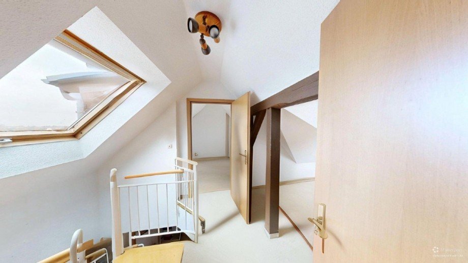 6-Meinerstrae-11122025_164954_defurnished Dachgeschosswohnung Altenburg