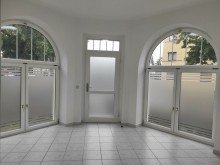 Ansicht Gepflegte Gewerbeeinheit f�r Praxis, B�ro uvm.