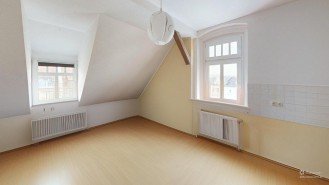 Hauptbild herrliche Dachgeschosswohnung mit Maisonette in Altenburg zu verkaufen.