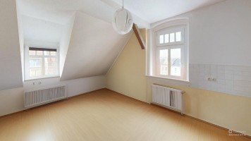 Hauptbild herrliche Dachgeschosswohnung mit Maisonette in Altenburg zu verkaufen.