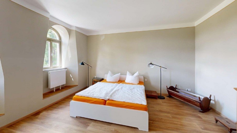 Ein-Herrenhaus-mit-Seele-Geschichte-Charakter-und-auergewohnliche-Perspektiven (31) Villa Elsteraue