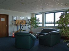 Ansicht Repr�sentatives B�ro, Ausstellung, Lager an der A14 Abfahrt