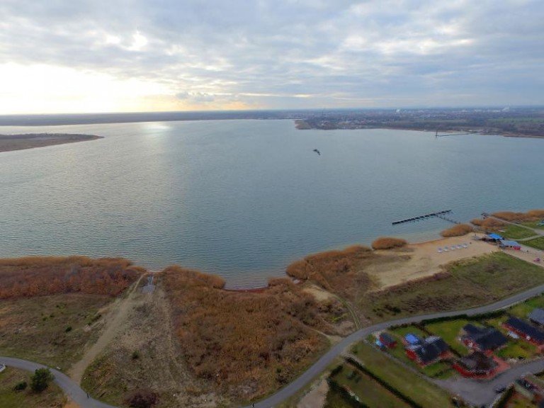 Der Badesee direkt vor der T�r Muldestausee - M�hlbeck Wohngrundst�ck Traumhafter Seeblick - Bautr�gerfrei