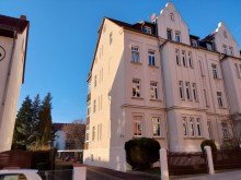 1000016957 herrliche Dachgeschosswohnung mit Maisonette in Altenburg zu verkaufen.