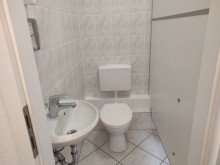 Ansicht Gepflegte Gewerbeeinheit f�r Praxis, B�ro uvm.