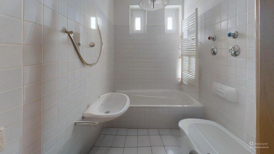 6-Meinerstrae-Bathroom-Defurnished 1 Dachgeschosswohnung Altenburg