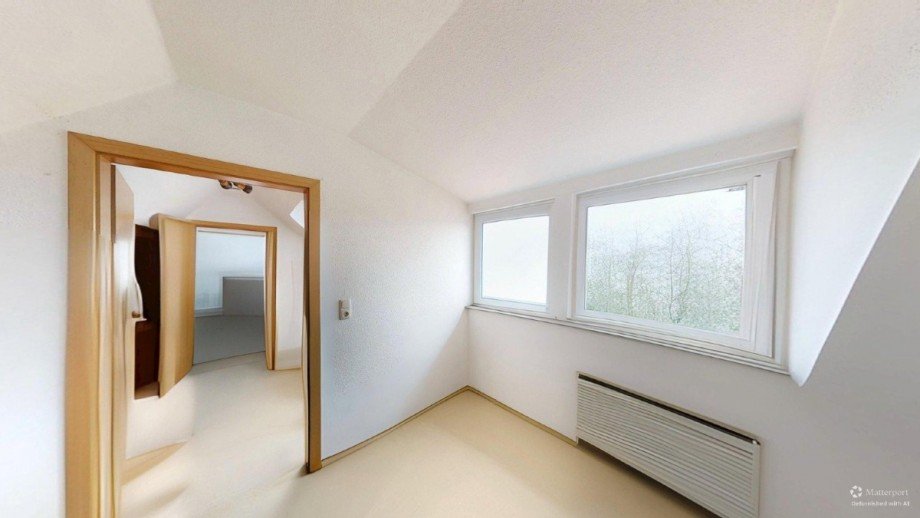 6-Meinerstrae-11122025_165017_defurnished Dachgeschosswohnung Altenburg